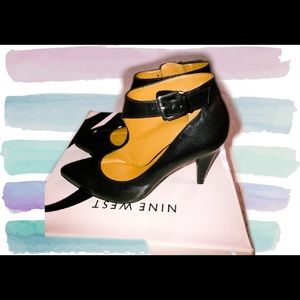 Nine West•New•Black Leather Heels•Size 6